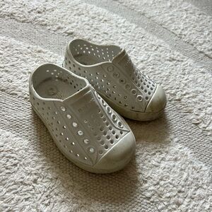 Native Shoes Kids White Water Shoes